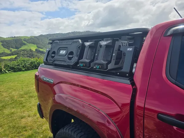 STRIKE Modular Bed Rack System ALUM HILUX C/ACCESORIOS STRIKE